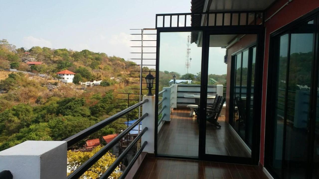 Ocean View Resort - Koh Sichang Exteriér fotografie